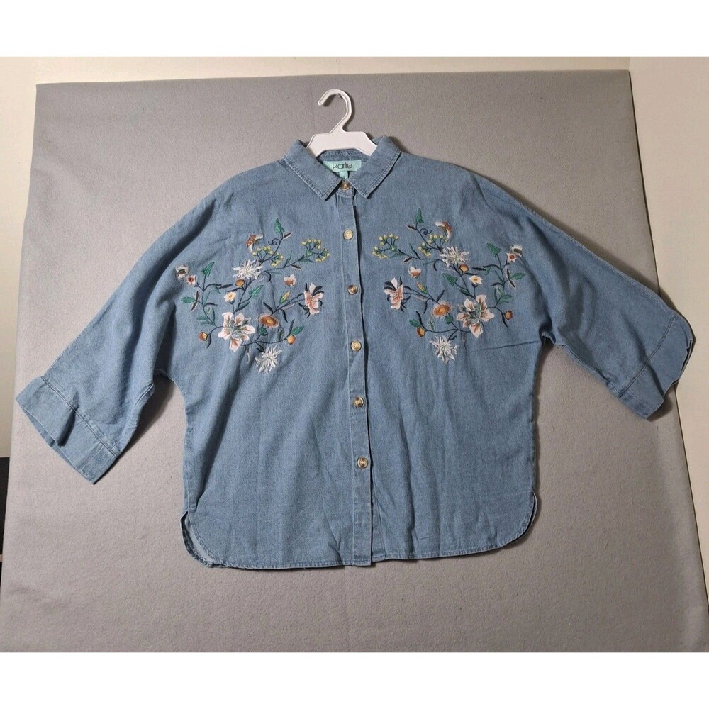 Karlie Floral Embroidered Denim Shirt Women's Small 3/4 Sleeve Button Up Blue